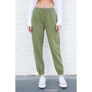 Brandy Melville Rosa Sweatpants‎ in Matcha Green Size OS Loungewear Athleisure